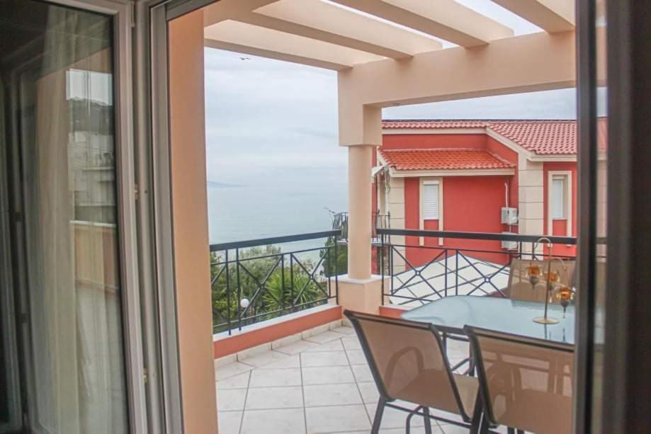 Villa Endless Blue Seaside PalaiónTsiflíkion Exterior foto